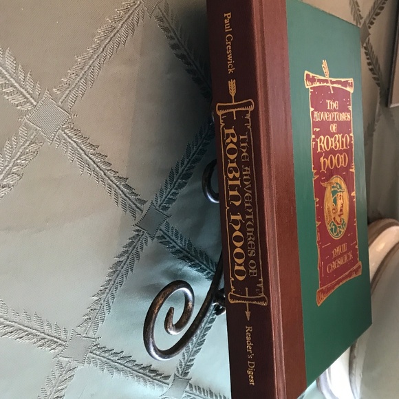 Reader’s Digest The Adventures of Robin Hood book - Picture 5 of 5